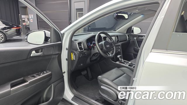 Kia Sportage 2018 — photo 13