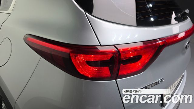 Kia Sportage 2018 — photo 9