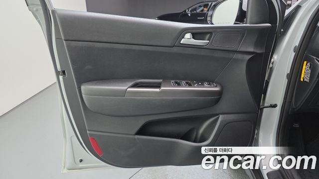 Kia Sportage 2018 — photo 14