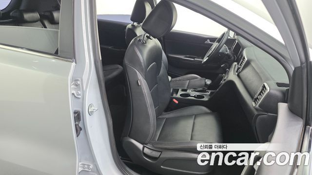 Kia Sportage 2018 — photo 16