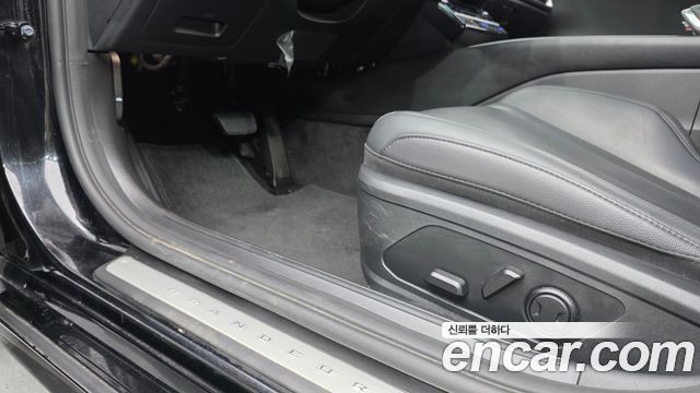 Hyundai Grandeur 2023 — photo 18