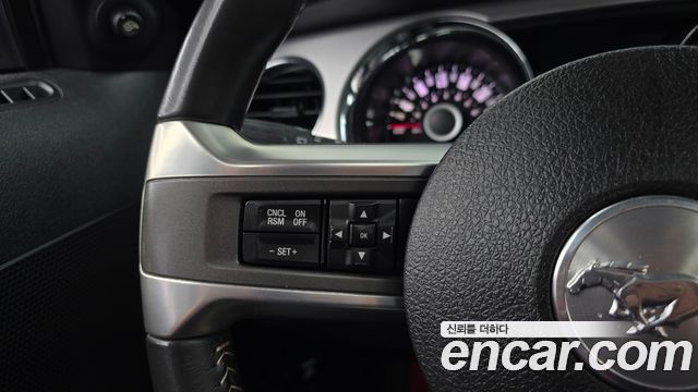 Ford Mustang 2014 — photo 19