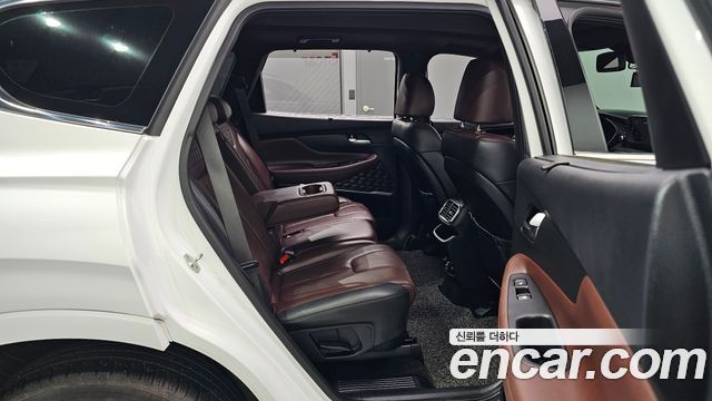Hyundai Santafe 2020 — photo 17