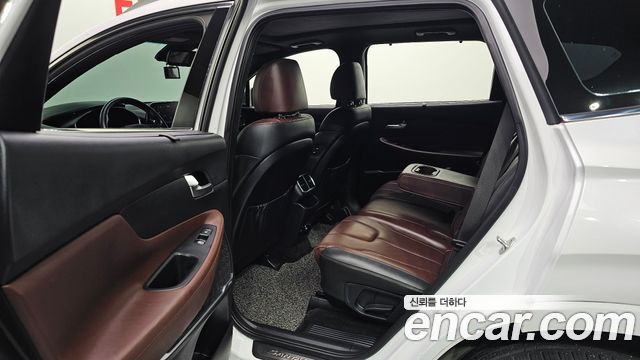 Hyundai Santafe 2020 — photo 18