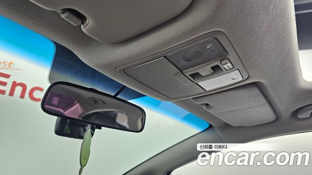 Kia K3 2016 — photo 24
