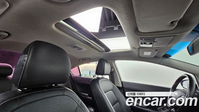 Kia K3 2016 — photo 25