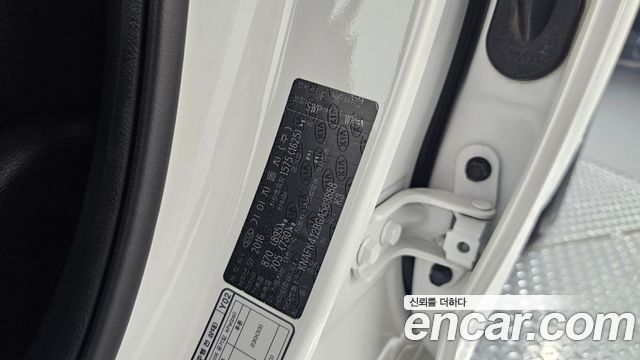 Kia K3 2016 — photo 35