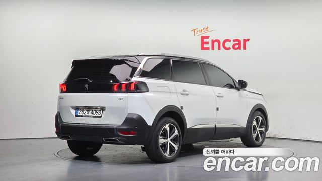 Peugeot 5008 2022 — photo 2