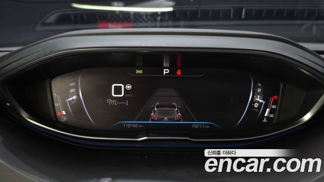 Peugeot 5008 2022 — photo 8