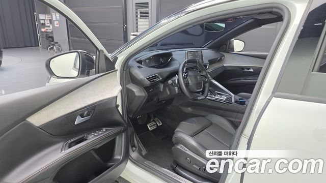 Peugeot 5008 2022 — photo 10