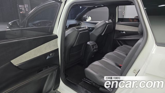 Peugeot 5008 2022 — photo 11