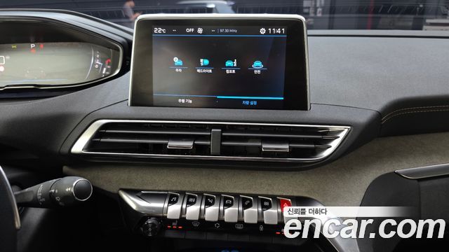 Peugeot 5008 2022 — photo 19