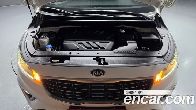 Kia Canival 2020 — photo 6