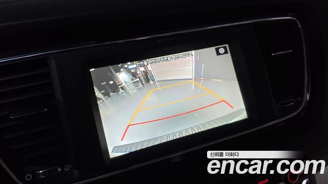Kia Canival 2020 — photo 22