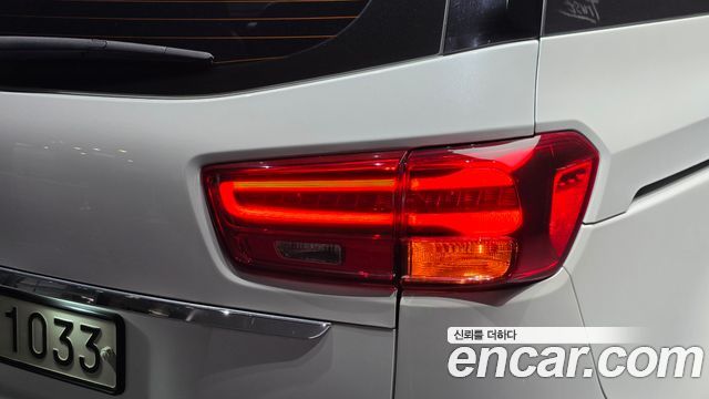 Kia Canival 2020 — photo 9