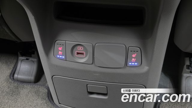 Kia Canival 2020 — photo 29