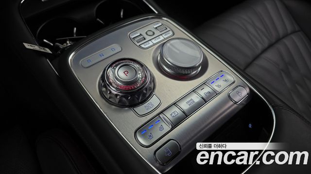 Genesis G90 2023 — photo 9