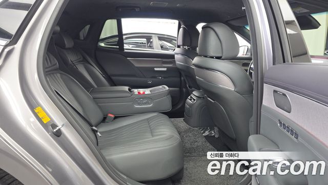 Genesis G90 2023 — photo 12