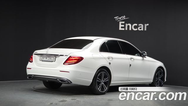 Mercedes-Benz E-Class 2020 — photo 2