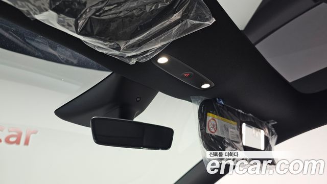 Tesla Model Y 2027 — photo 23
