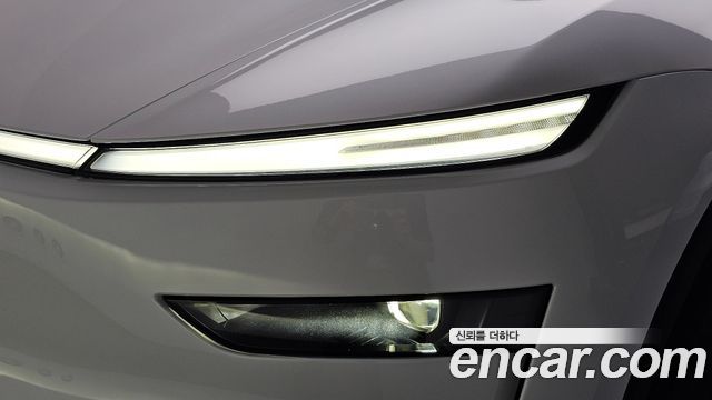 Tesla Model Y 2027 — photo 8