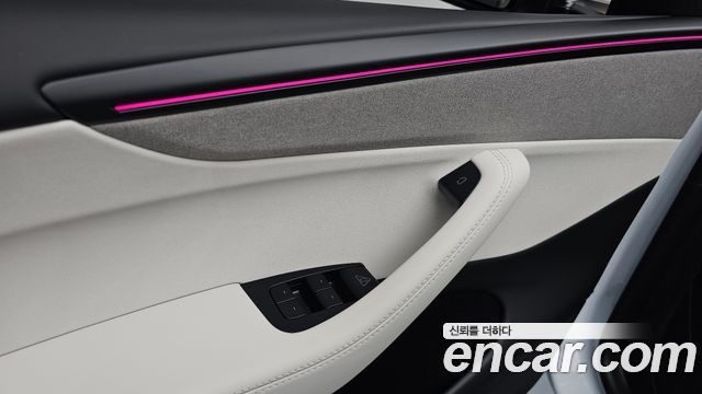 Tesla Model Y 2027 — photo 37