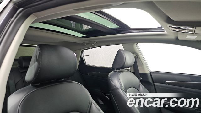 Kia K7 2020 — photo 17