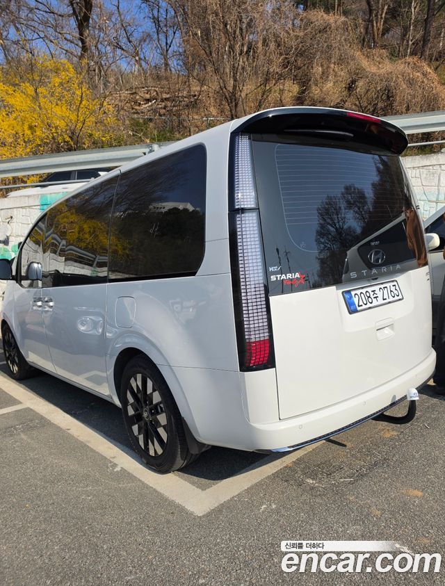 Hyundai Staria 2025 — photo 5