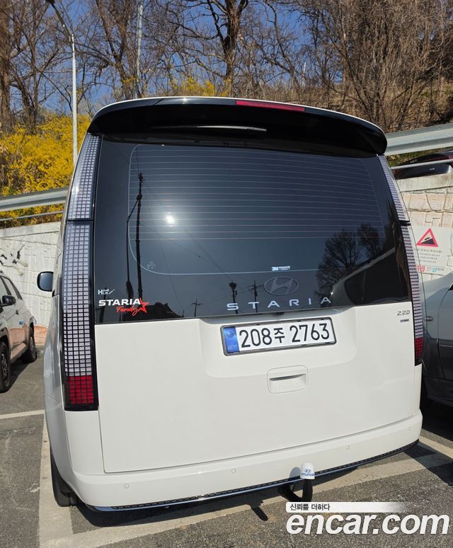 Hyundai Staria 2025 — photo 6