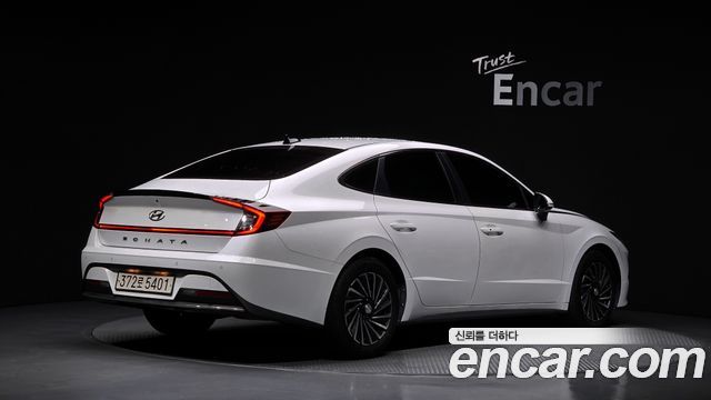 Hyundai Sonata 2023 — photo 2