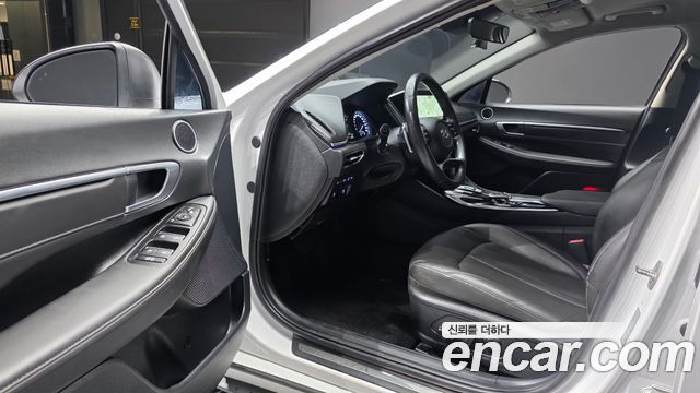 Hyundai Sonata 2023 — photo 10