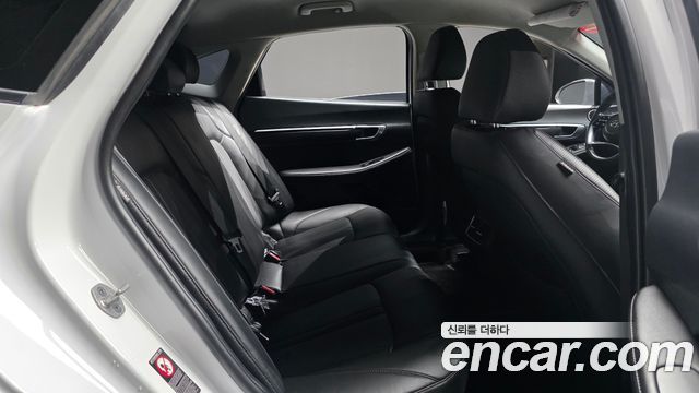 Hyundai Sonata 2023 — photo 11
