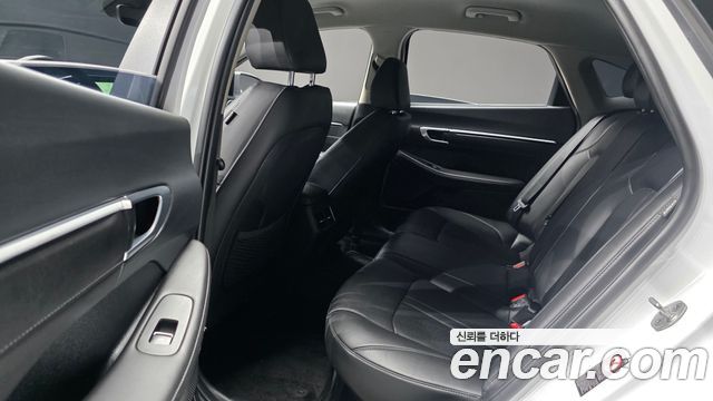 Hyundai Sonata 2023 — photo 12
