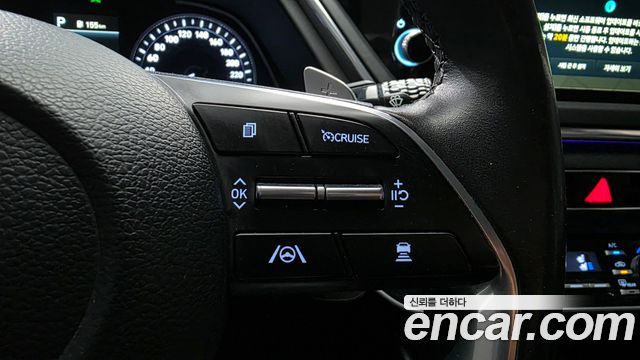 Hyundai Sonata 2023 — photo 17
