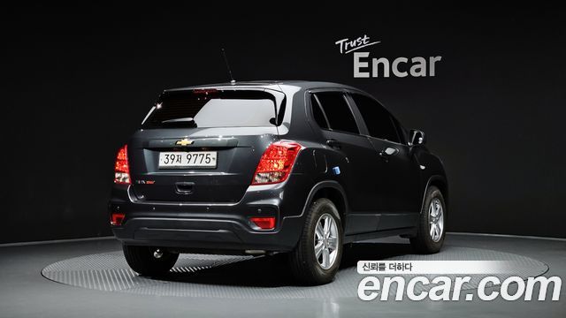Chevrolet Korea Trax 2018 — photo 2