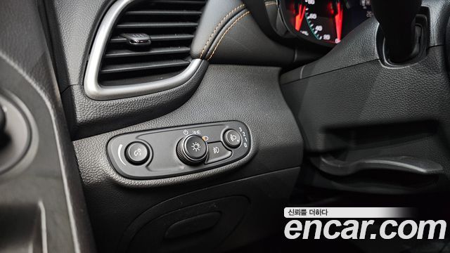Chevrolet Korea Trax 2018 — photo 23