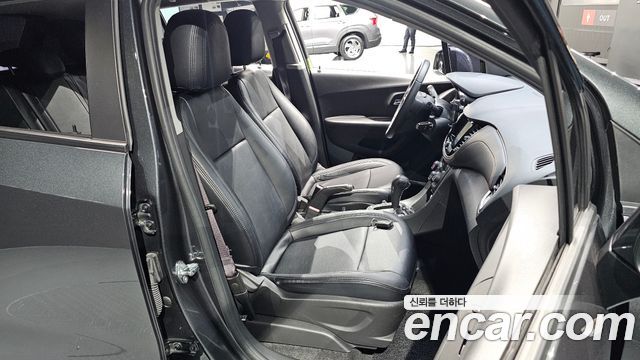Chevrolet Korea Trax 2018 — photo 16