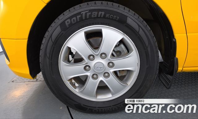 Hyundai Starex 2020 — photo 5