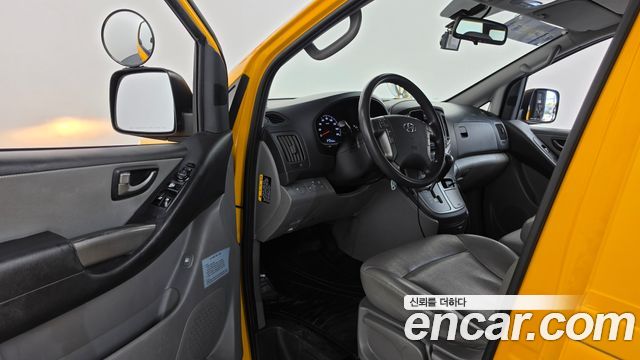 Hyundai Starex 2020 — photo 13