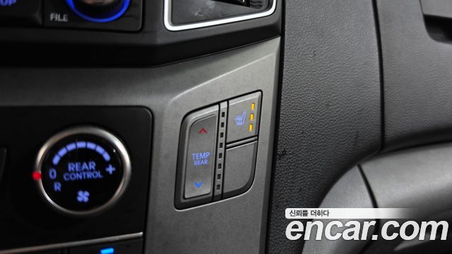 Hyundai Starex 2020 — photo 23