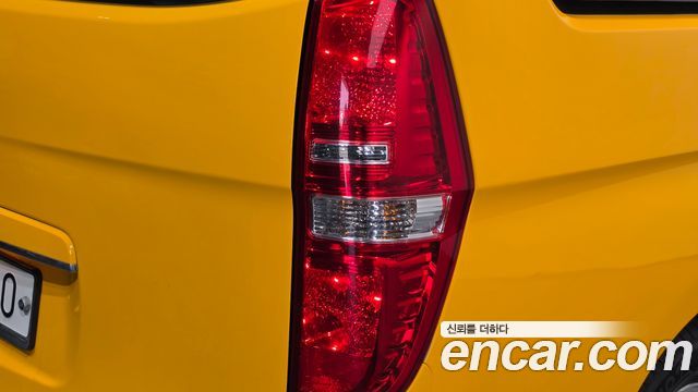 Hyundai Starex 2020 — photo 9