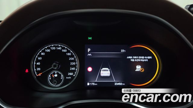 Genesis G80 2022 — photo 11
