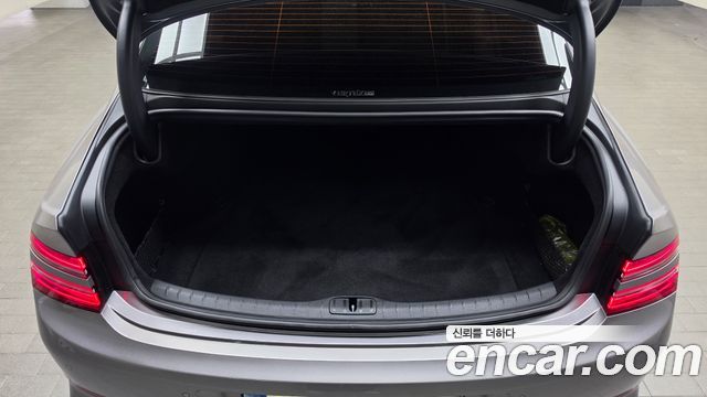 Genesis G80 2022 — photo 25