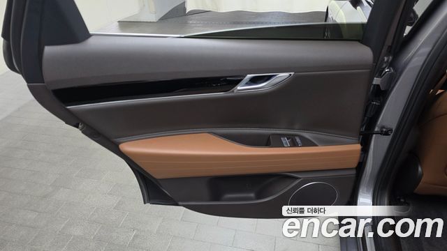 Genesis G80 2022 — photo 15