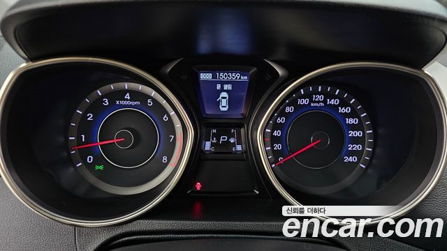 Hyundai AVANTE 2012 — photo 11