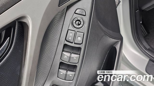 Hyundai AVANTE 2012 — photo 23
