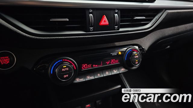 Kia K3 2023 — photo 19