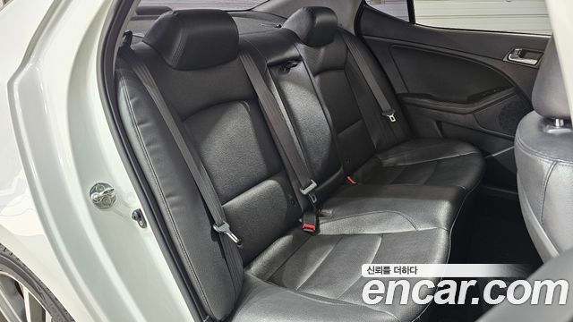 Kia K5 2014 — photo 17