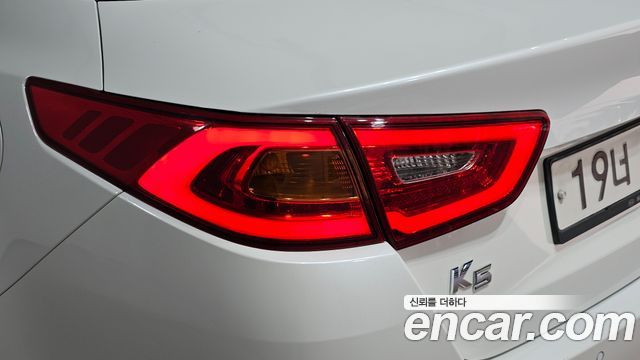 Kia K5 2014 — photo 9