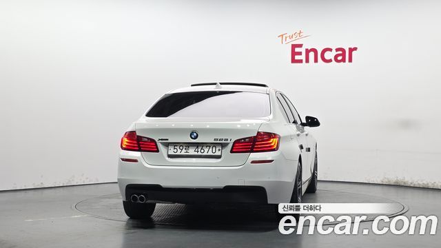 BMW 5-Series 2015 — photo 4